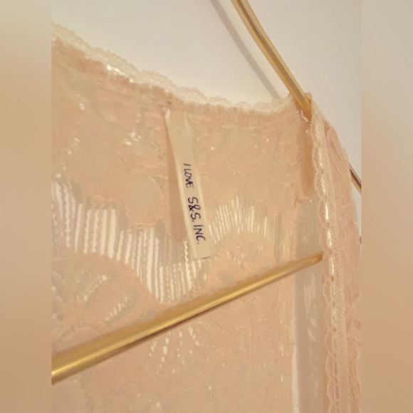 Lace Shawl - Picture 3 of 3